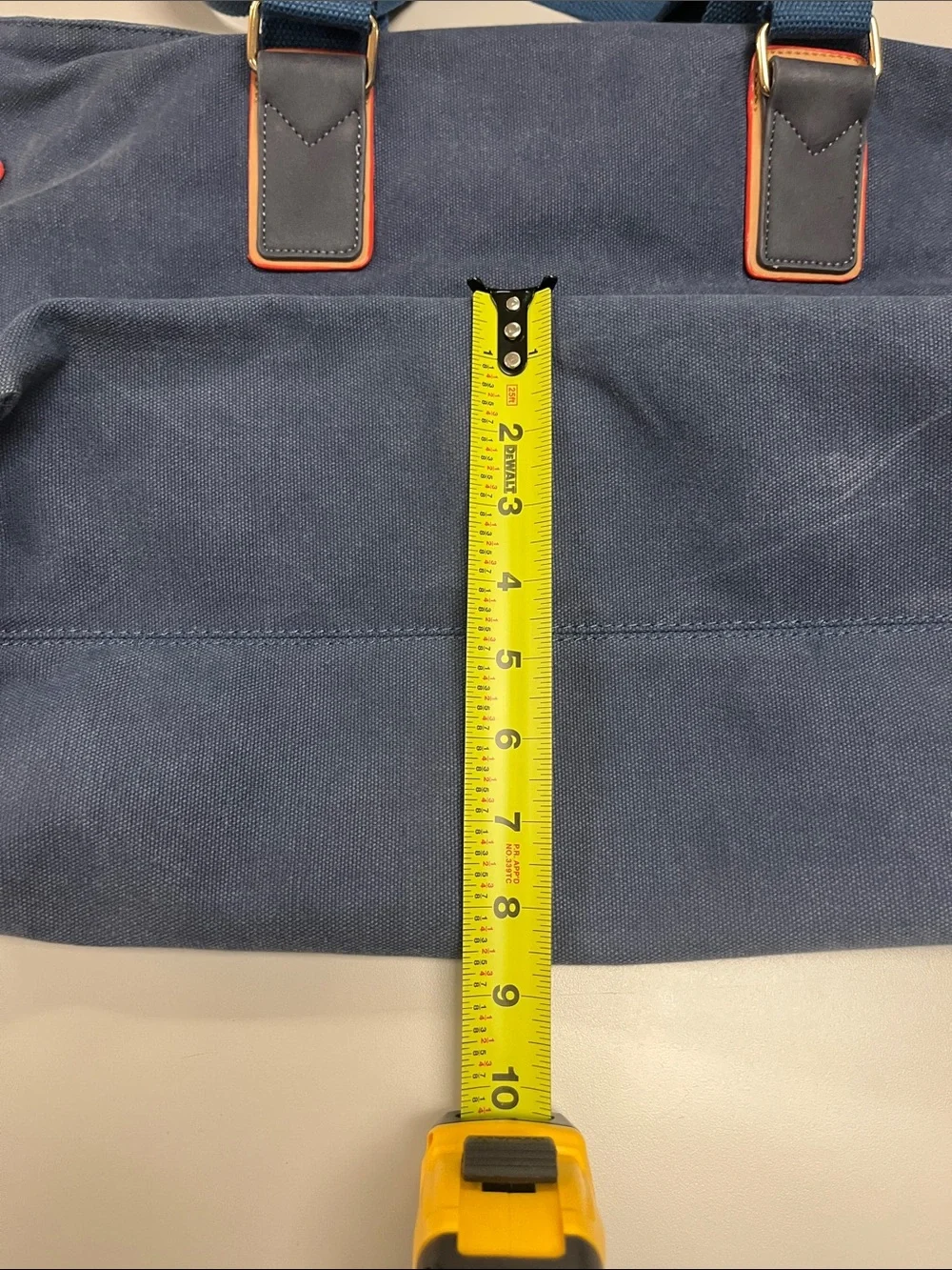 Chillx spacious tote